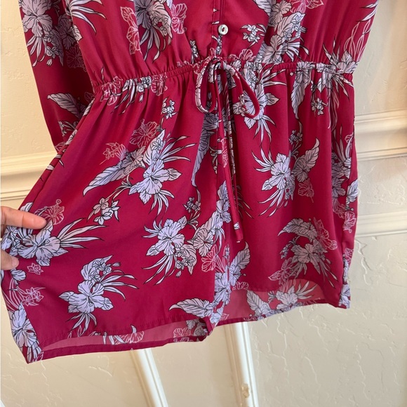 NWOT Button Up Short Floral Romper Size Small - Picture 10 of 13
